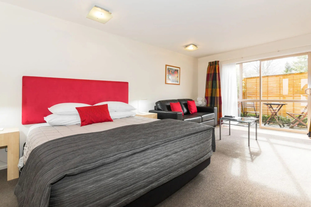 Tussock Peak Lodge