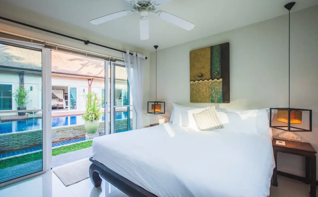 Two Villas Holiday: Oriental Style Nai Harn Beach
