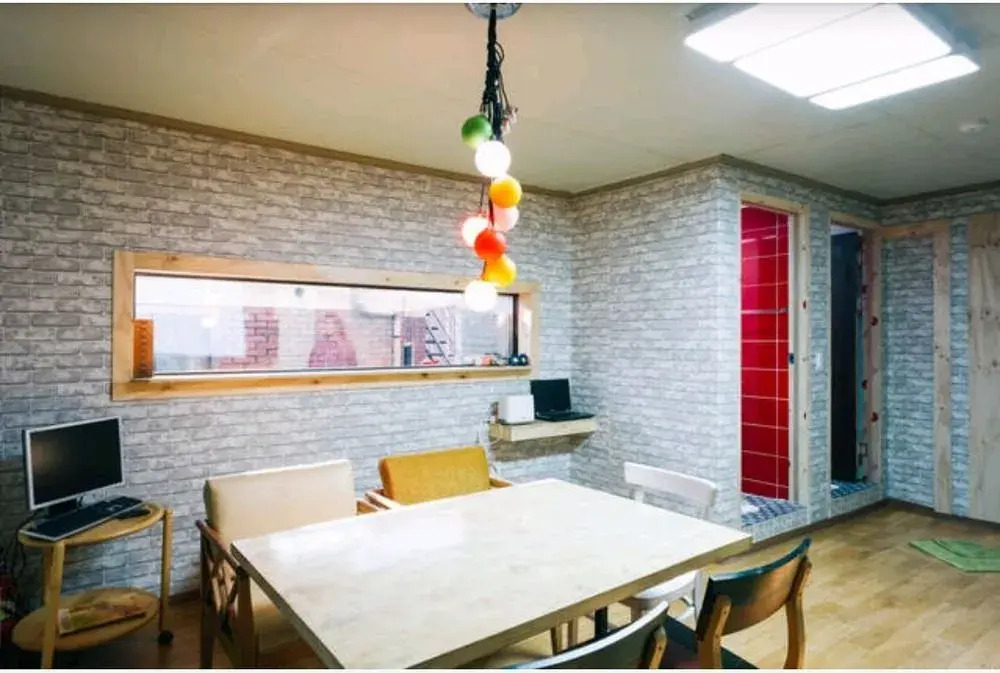 Social House Hostel