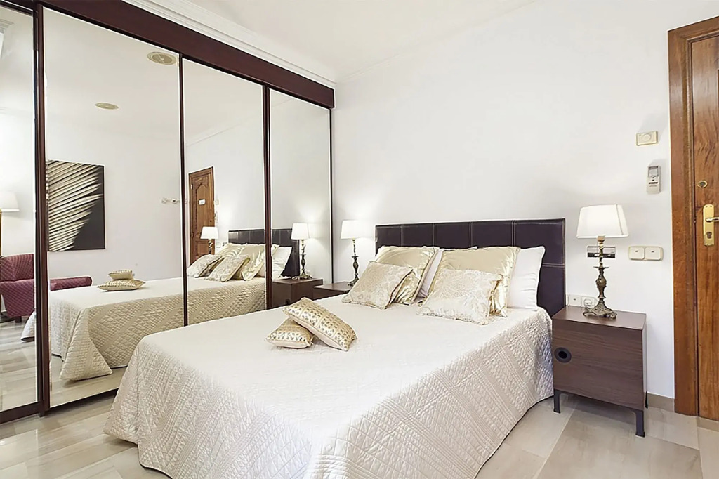 3-floor House - Triplex Pl España 1098