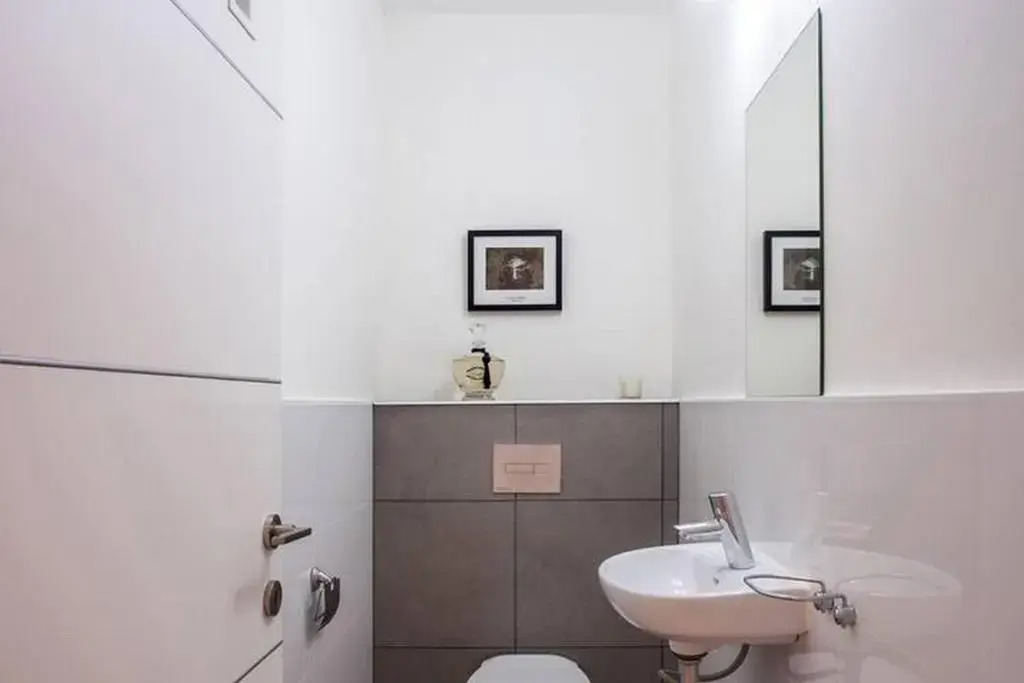 Simple 2BR in Sderot Chen 1 by HolyGuest