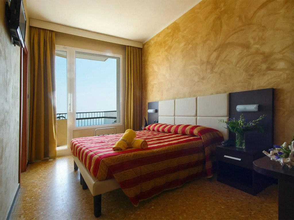 Piccolo Hotel