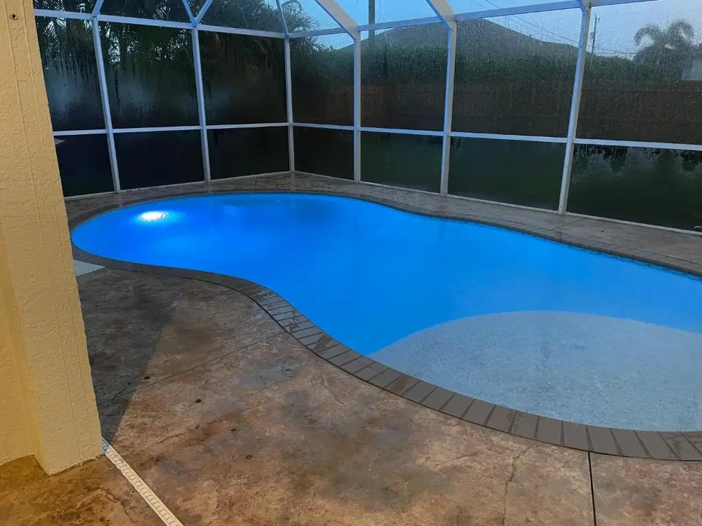 Beautiful Pool Home with Sleeping for 8 for LovelyPeople