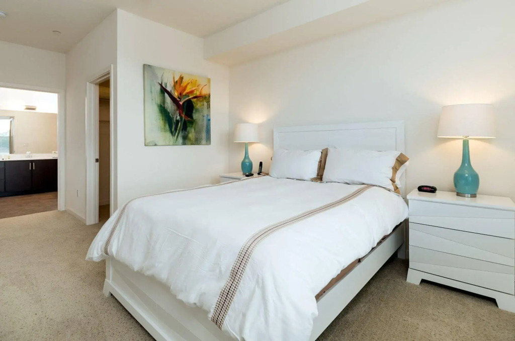 Global Luxury Apartments on Epic Way
