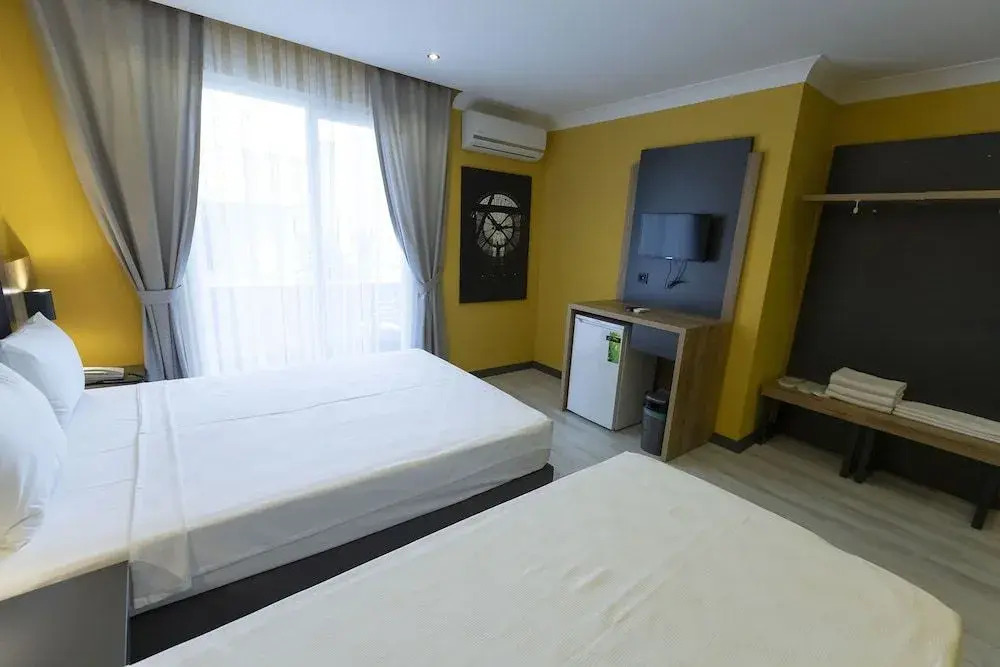 Roy Otel