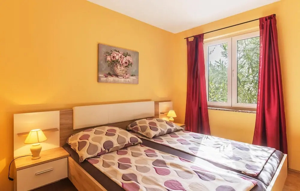 Amazing Apartment in Liznjan With 1 Bedrooms, Wifi and Outdoor Swimming Pool