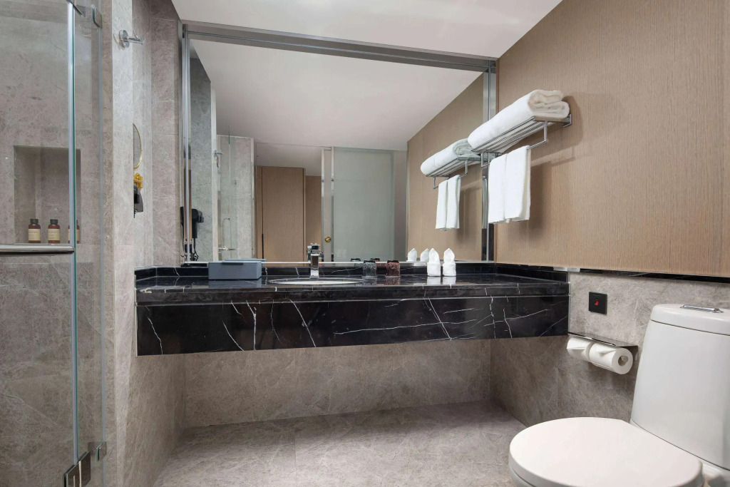 Days Wyndham Beihai Heju Hotel (Beihai Station)