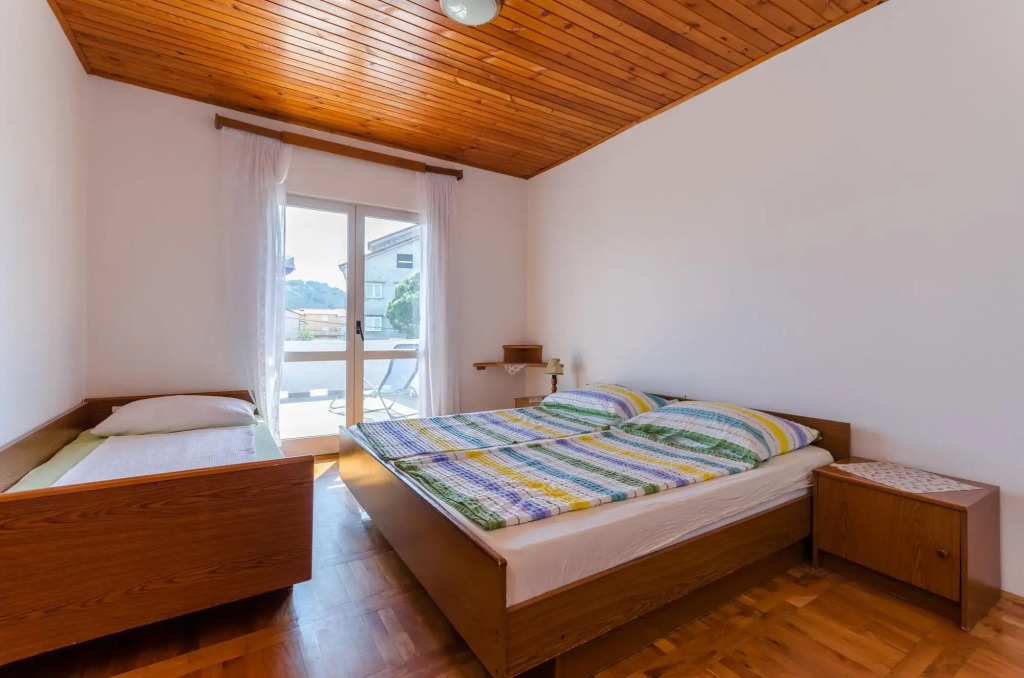 Apartments Anica F