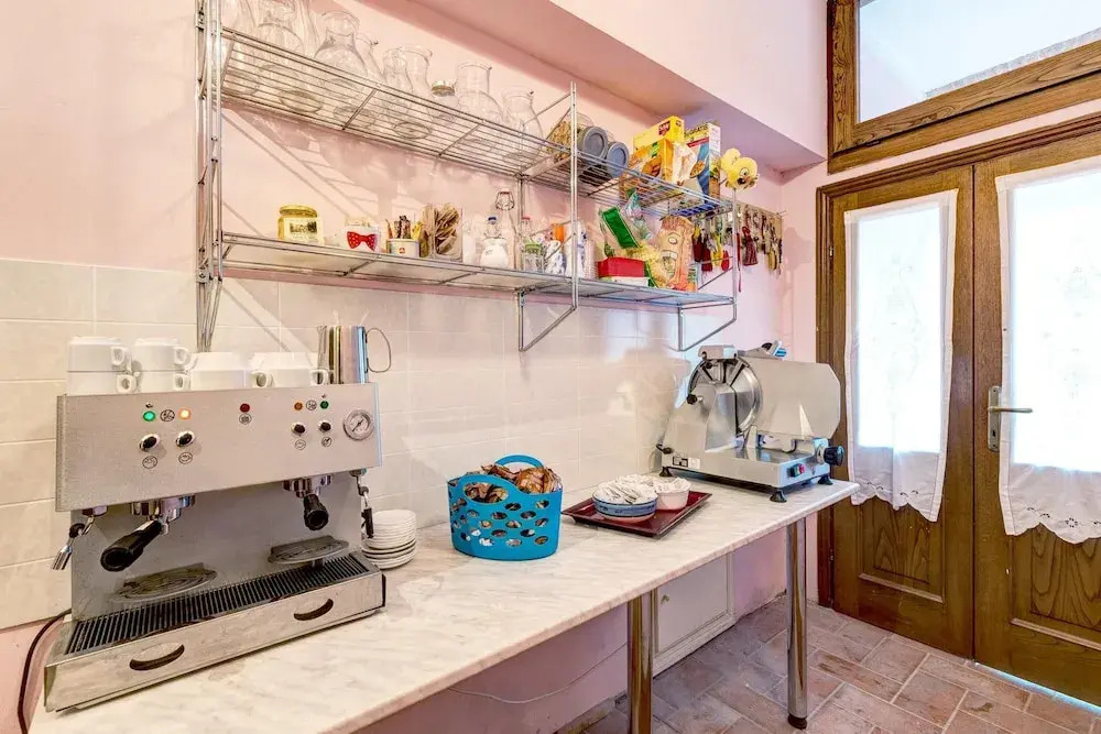 Mansion With 12 Bedrooms in Cortona, With Private Pool, Enclosed Garde