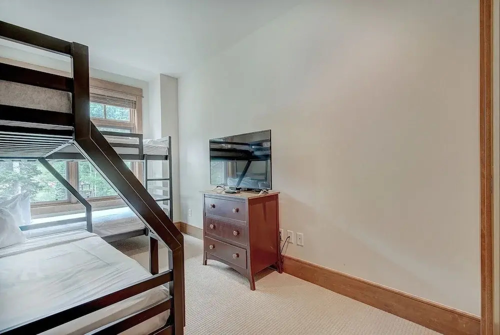 Luxurious 3 Br In River Run Village With Ski-in Out, No Cleaning Fee 3 Bedroom Condo by RedAwning