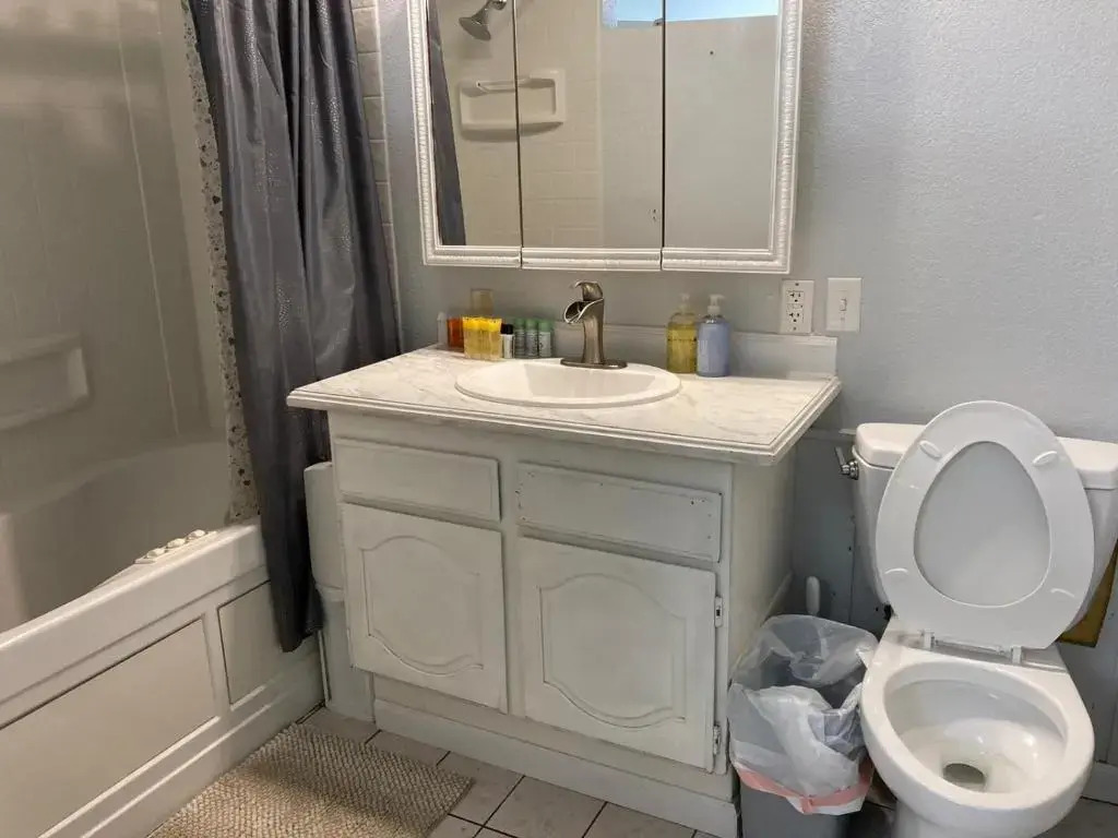 Spacious Resort Style Retreat Sleeps 20