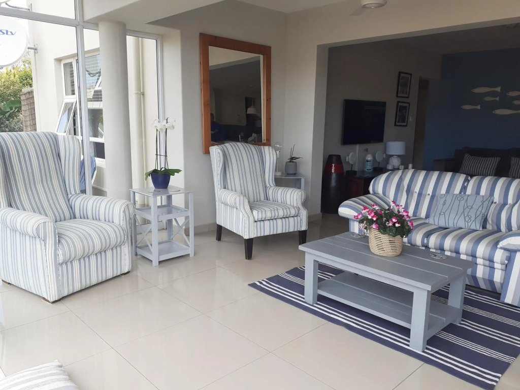 Lands End Family Only Apartment