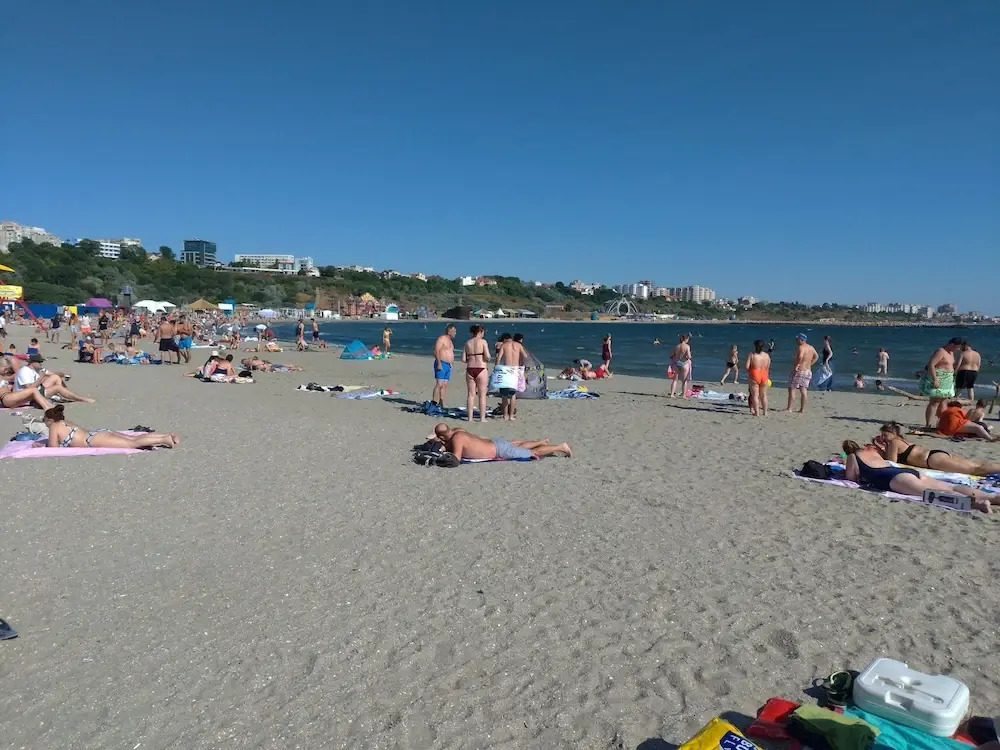 Apartment 3 Rooms, Nearby Casino, Cliff, Port, Aquarium, Beach, Ovidius Square