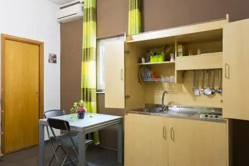 Monfenera's Studios