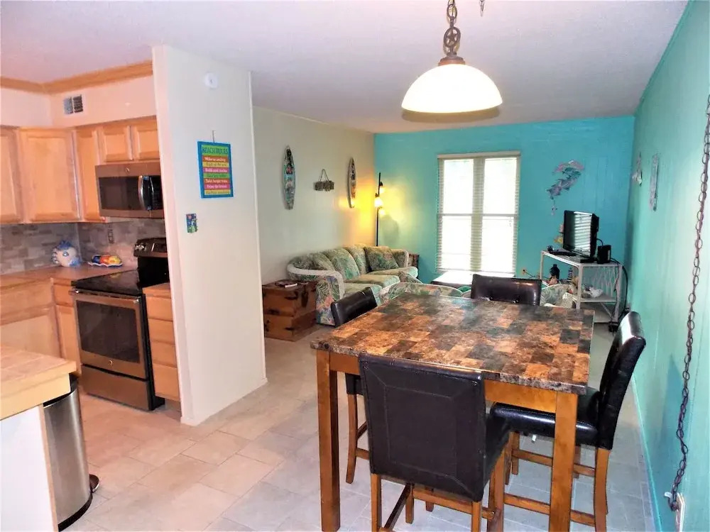 Seaside 2 Bedroom Apts