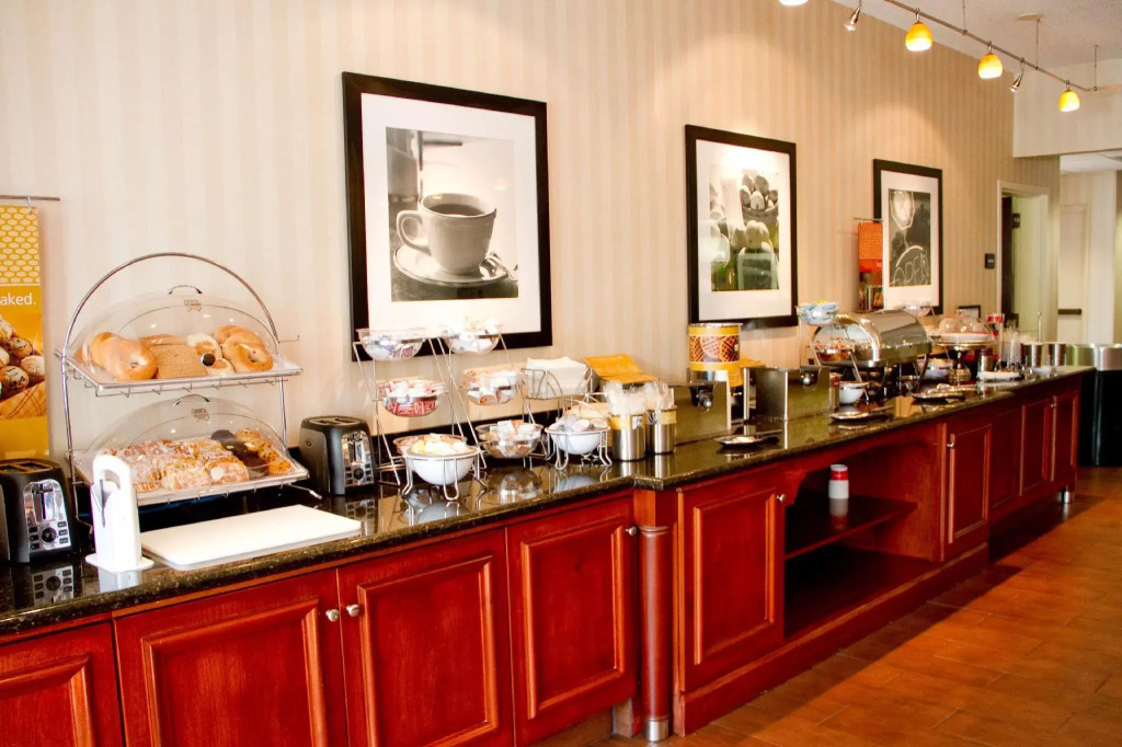 Hampton Inn Charleston Downtown