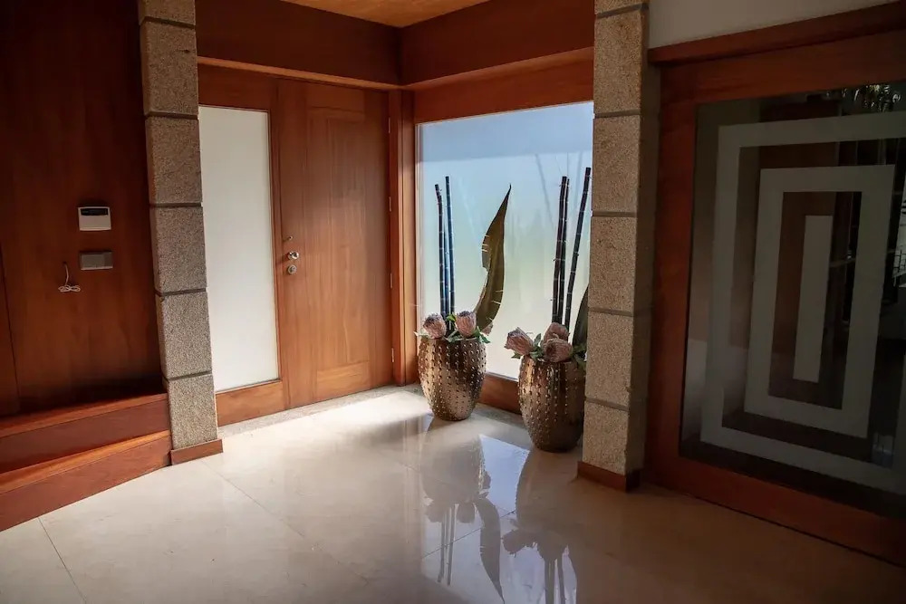 Spacious villa in Santo Tirso with private pool 850 m² and jacuzzi