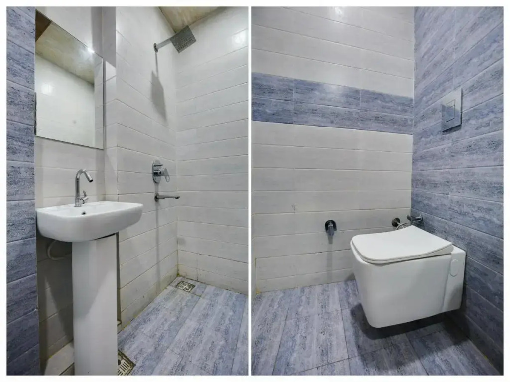 OYO Flagship 80706 Hotel Crown