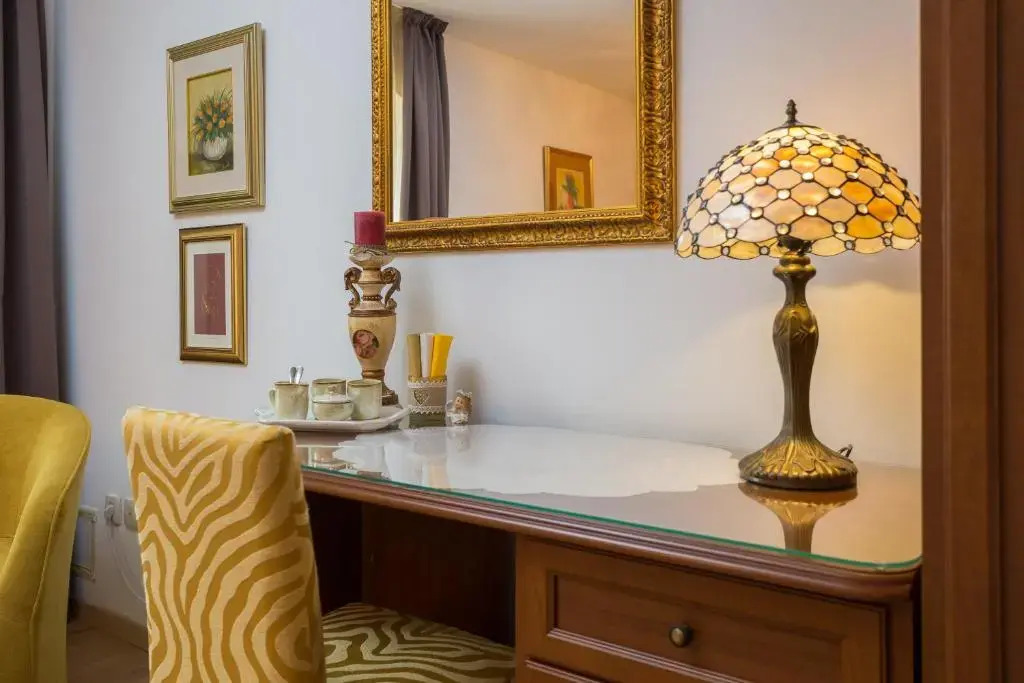 Romantic Luxury Rooms XXX