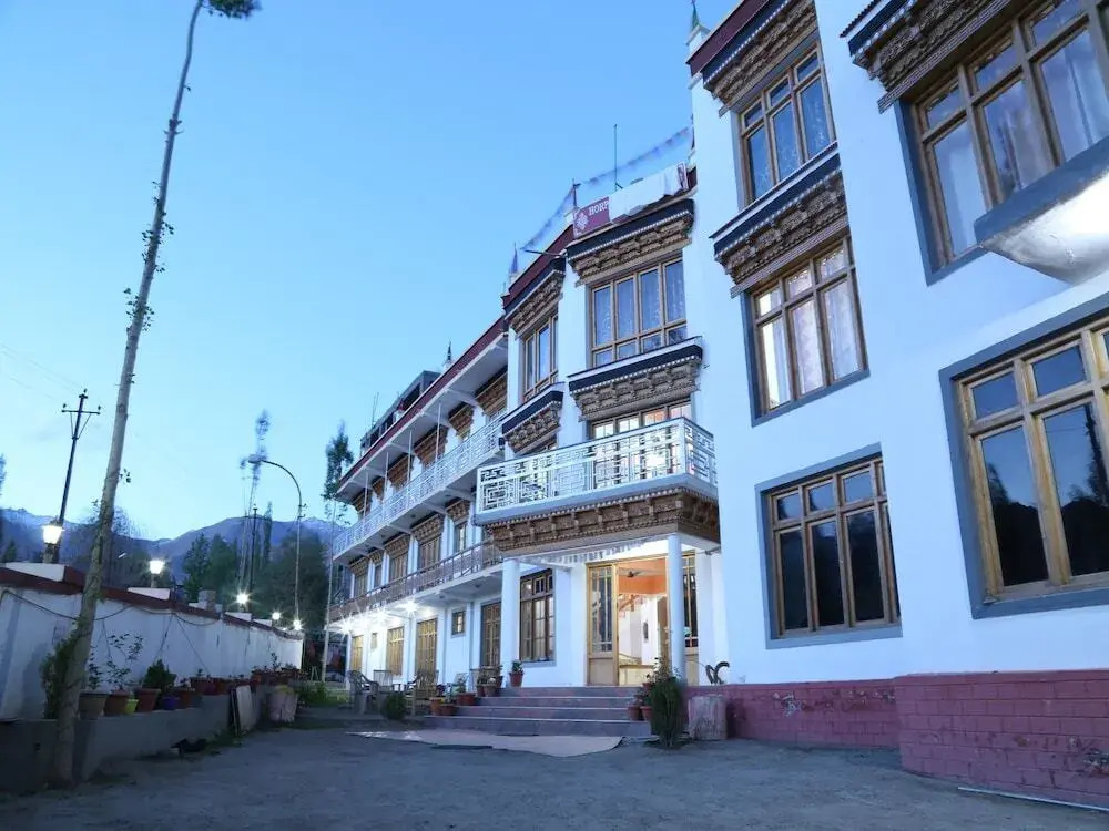 Glacier View Guest House