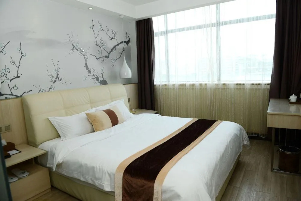 Guangzhou Joyous Seasons Hotel