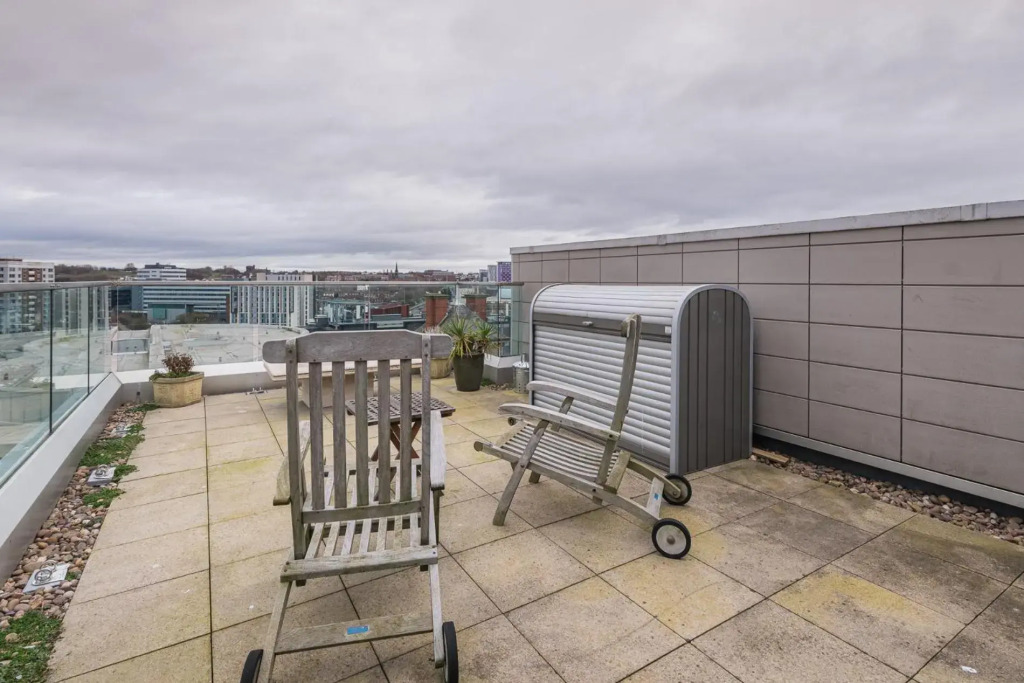 SideMersey Livings - Whole Luxury Duplex Penthouse with 360 City view