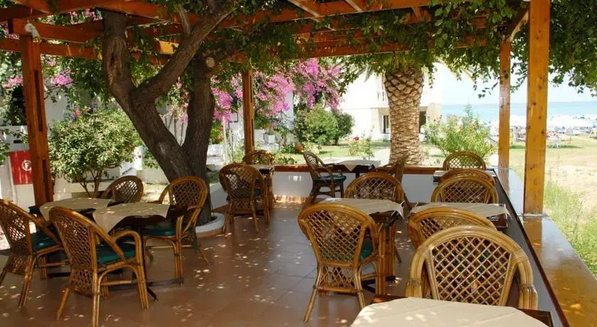 Paradise Hotel