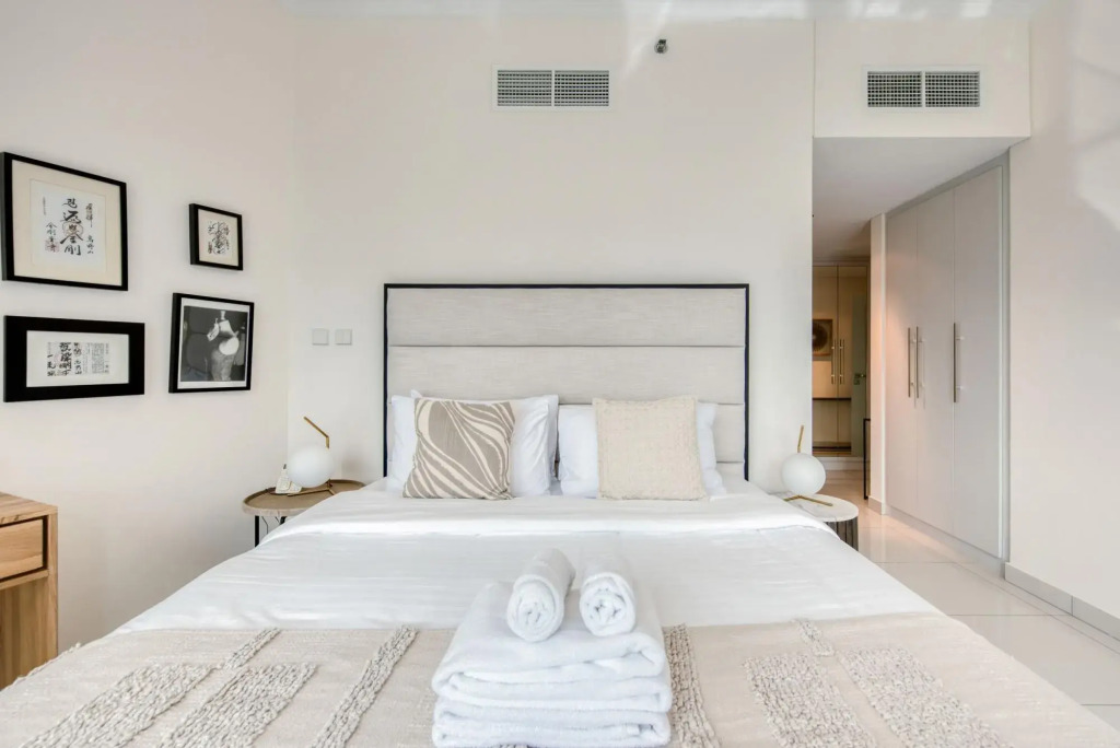 Maison Privee - Aesthetic Apt w/ Stunning Vw in Luxurious Building