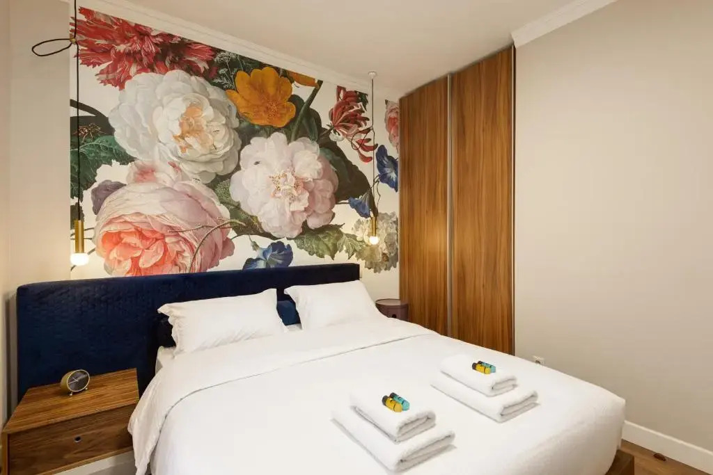 Urban chic 2bdrm aptmt close to the city centre