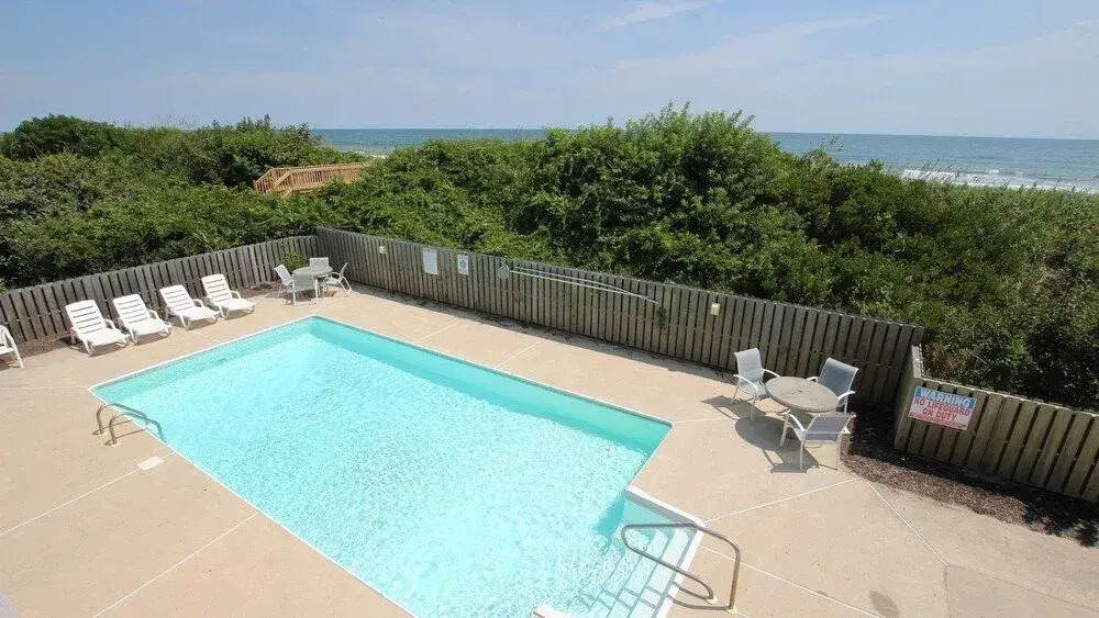 Flying Cloud II - 9 Br Home