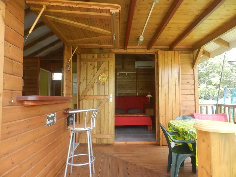 Bungalow With 2 Bedrooms in Baie Mahault, With Enclosed Garden and Wif