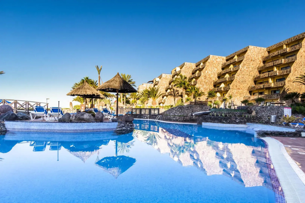Апарт-отель BlueBay Beach Club