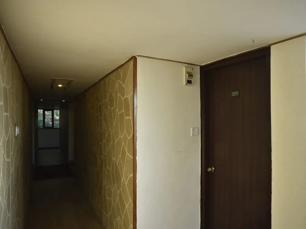 Itsy Hotels Crystal Palace Shimla With Valley View