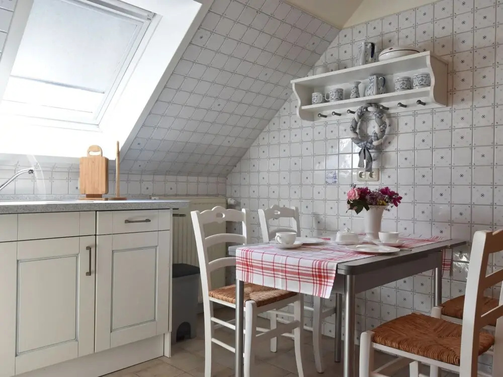 Comfy Apartment in Kröpelin near Sea Beach