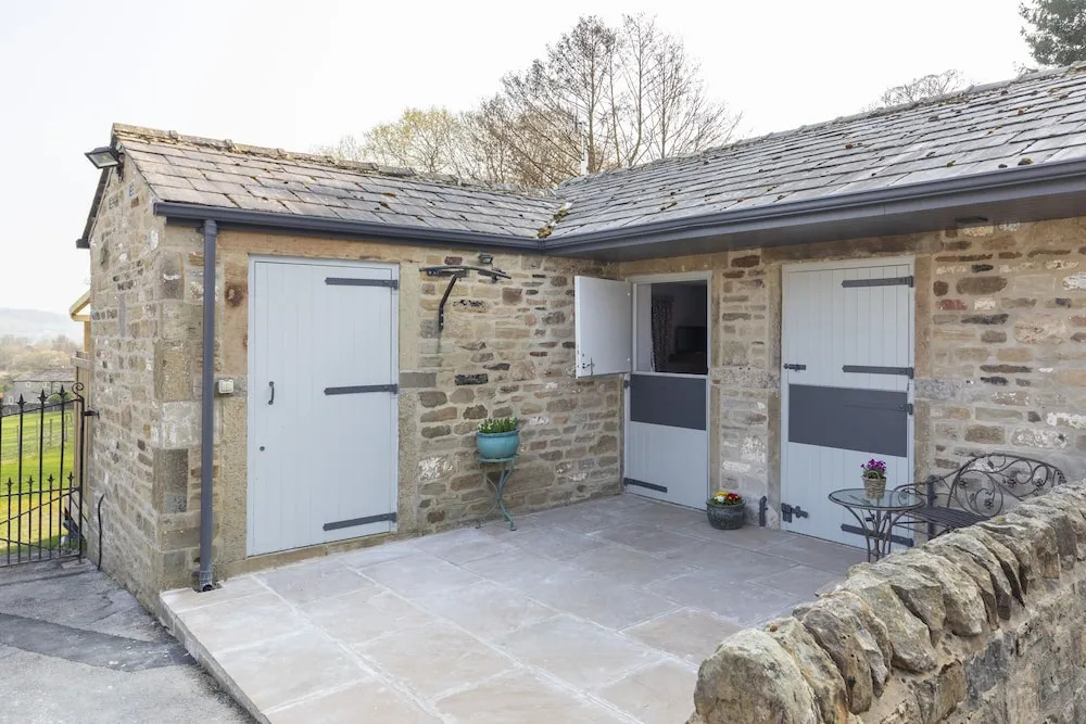 Throstle Nest Farm Lodges