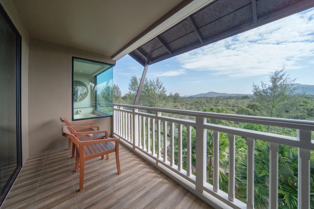 Maikhao Palm Beach Resort - SHA Plus