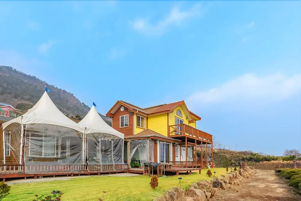 Geoje Forest Pinetree Pension