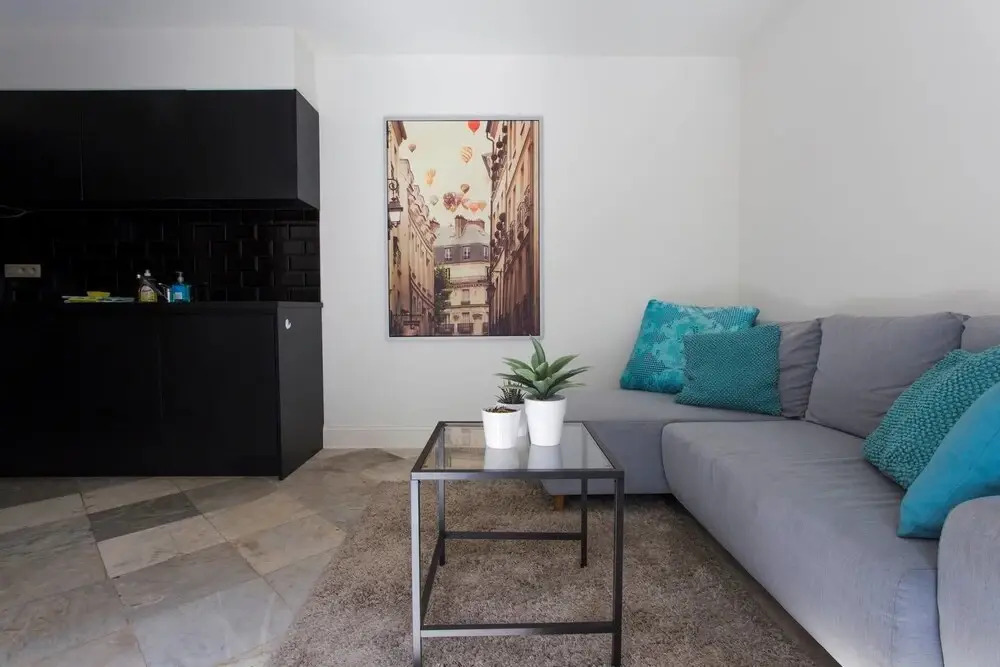 Saint Pauls Suite 24