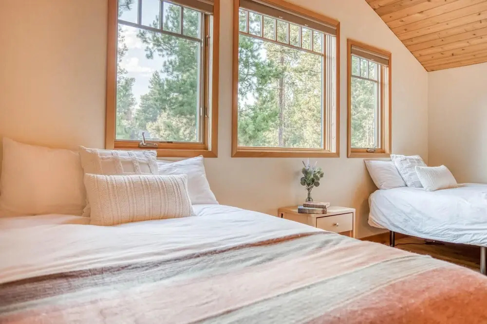 The Settle Inn Riverfront Retreat