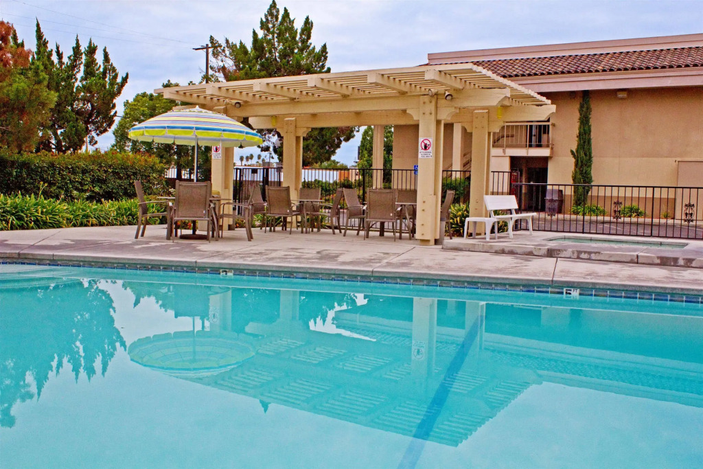 Best Western Village Inn