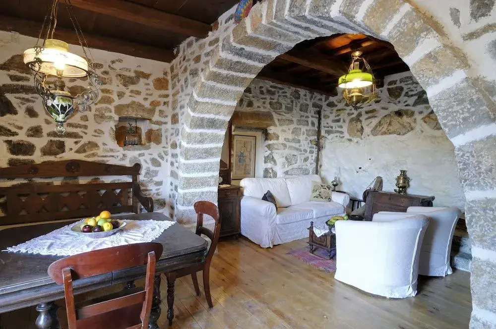 Elounda Traditional Art Suites