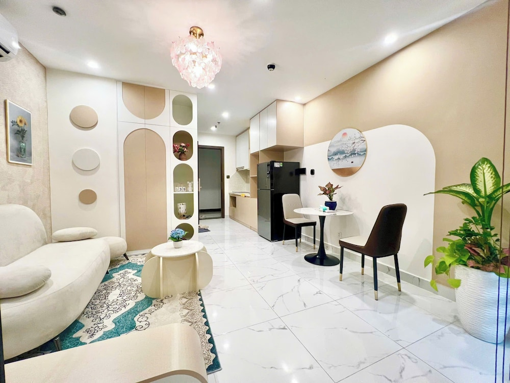 Saigon Stay at Vinhomes Grand Park