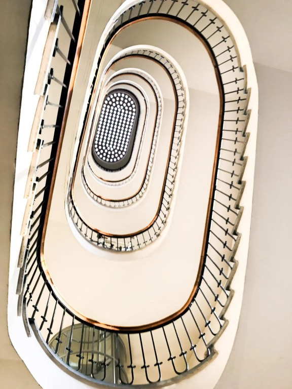 Spacious Bauhaus icon flat with fitness room in Central Buda, close to the river and Margaret island