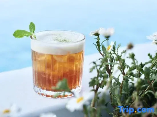 See the Mountains Again | Holiday Villa · Mountain · Seaview Holiday Hotel