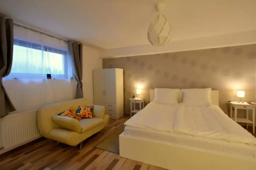 Neferprod Apartments - IS - CAM 06
