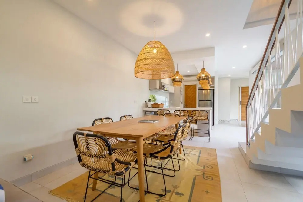Villa Nestor - New Contemporary 3bd villa next to the Beach