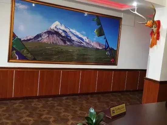 Gangbo Gongga Hotel