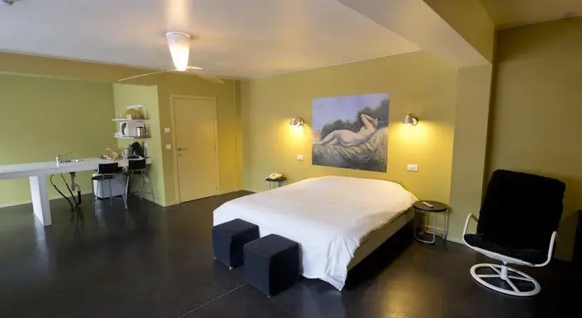 Hotel Limited-co
