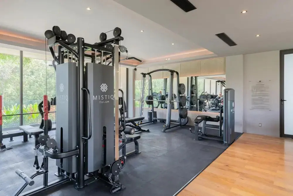 Elegant 2 Units in one 3BR Stunning Pools Best Amenities Wifi Concierge
