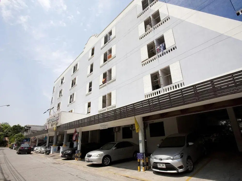 Nida Rooms Suan Kaew Mall 1010